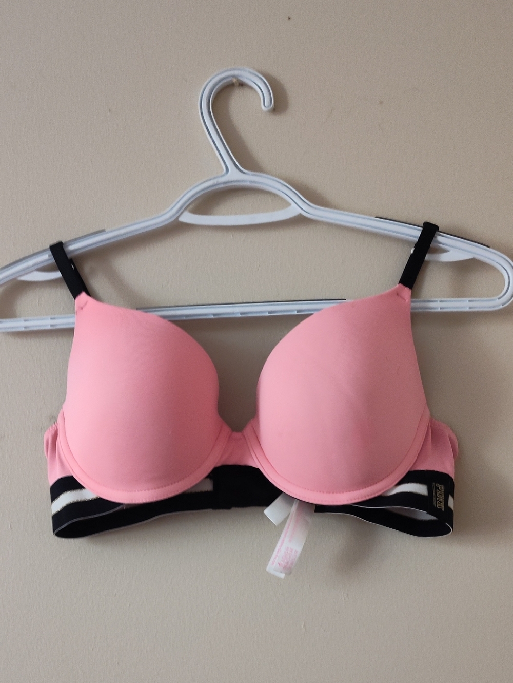 5/$25 SALE PINK Victoria's Secret Pink Push-Up 34C Bra with Black Contrast Band